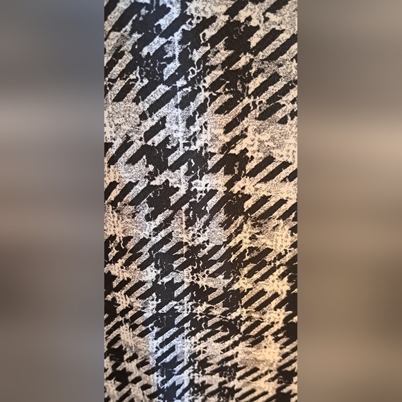 NWT Torrid Harper Black & White Plaid Casual Short Sleeve Blouse Shirt Top SZ 6X - Picture 3 of 7